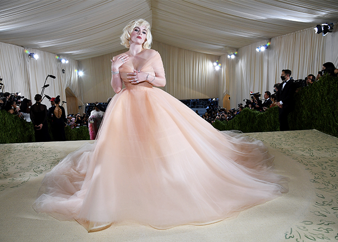 Met Gala 2021: Best fashion from the red carpet (фото 14)