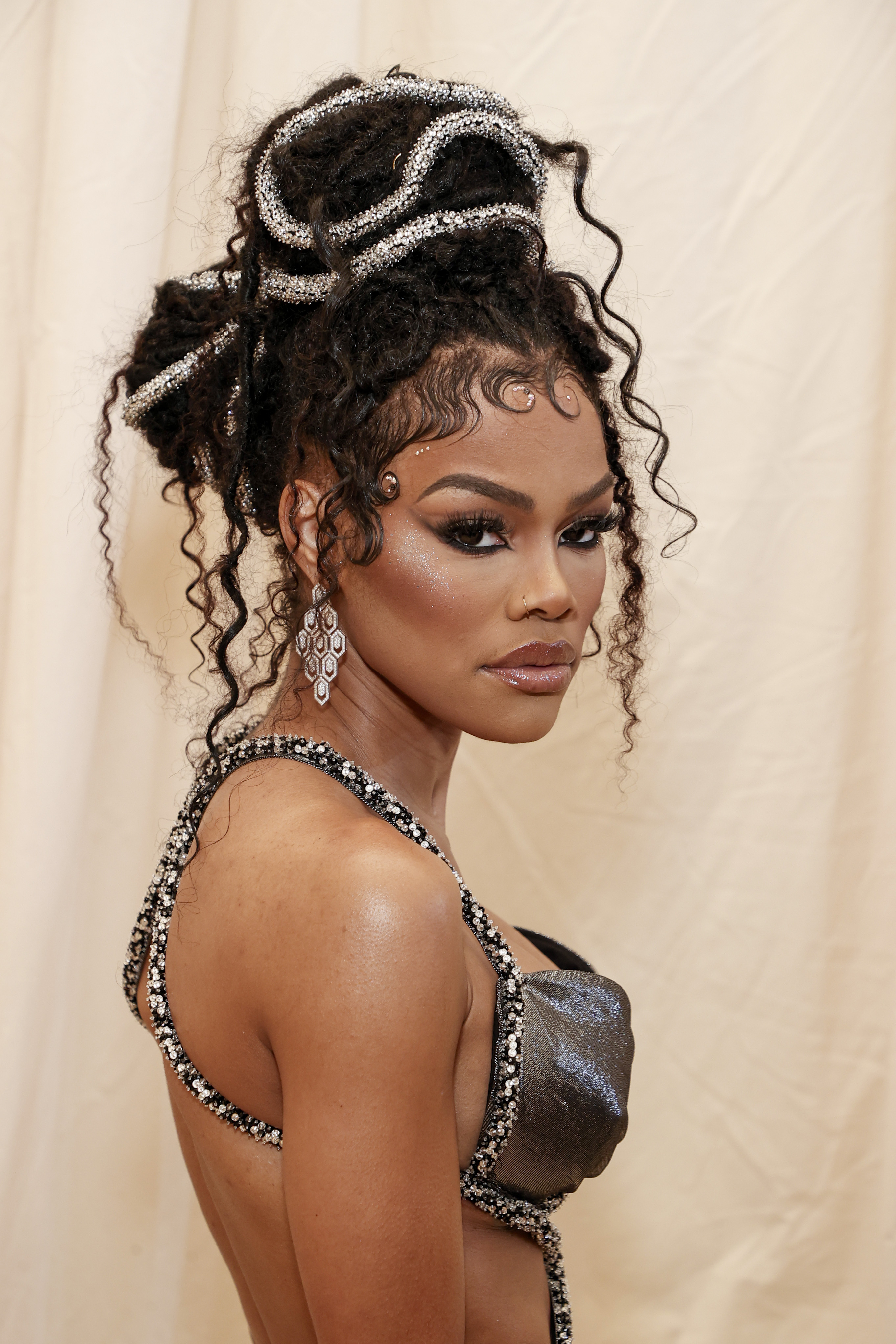 Met Gala 2021: 21 Beauty looks we actually liked from the red carpet (фото 7)