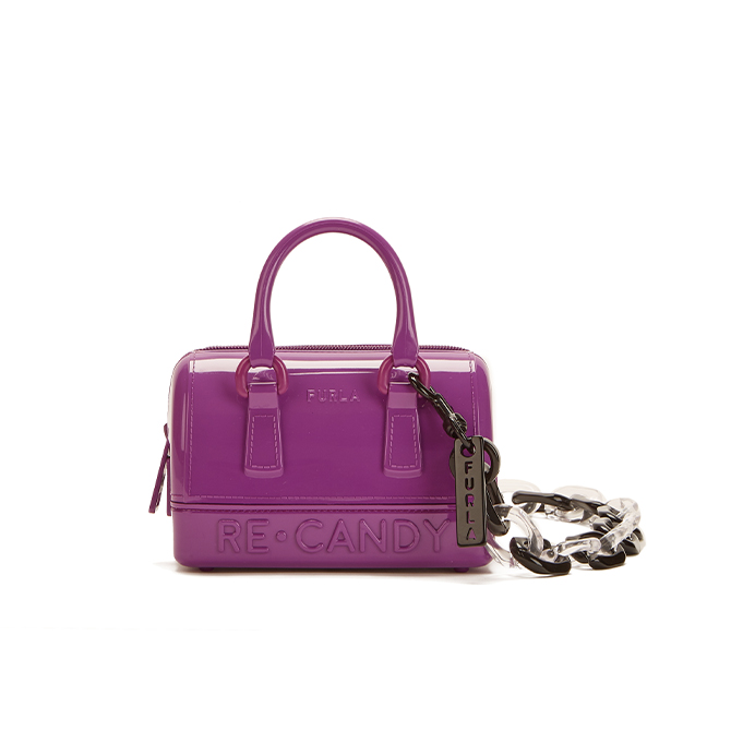 New month, new bags: September '21 edition—from Louis Vuitton, Burberry, Loewe and more (фото 46)