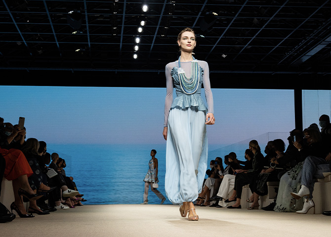 Milan Fashion Week Spring/Summer 2022: Prada, Fendi, Jimmy Choo and more (фото 96)