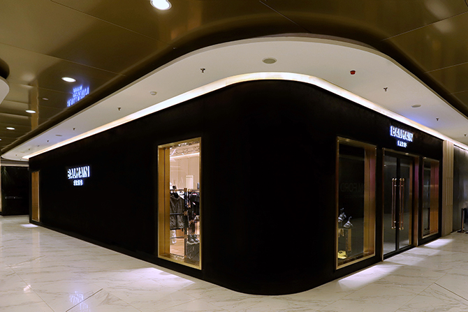Balmain has opened its first Malaysian flagship store in KL (фото 6)