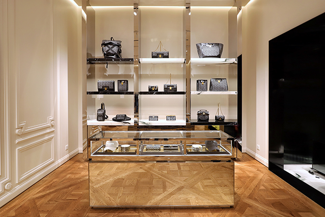 Balmain has opened its first Malaysian flagship store in KL (фото 5)