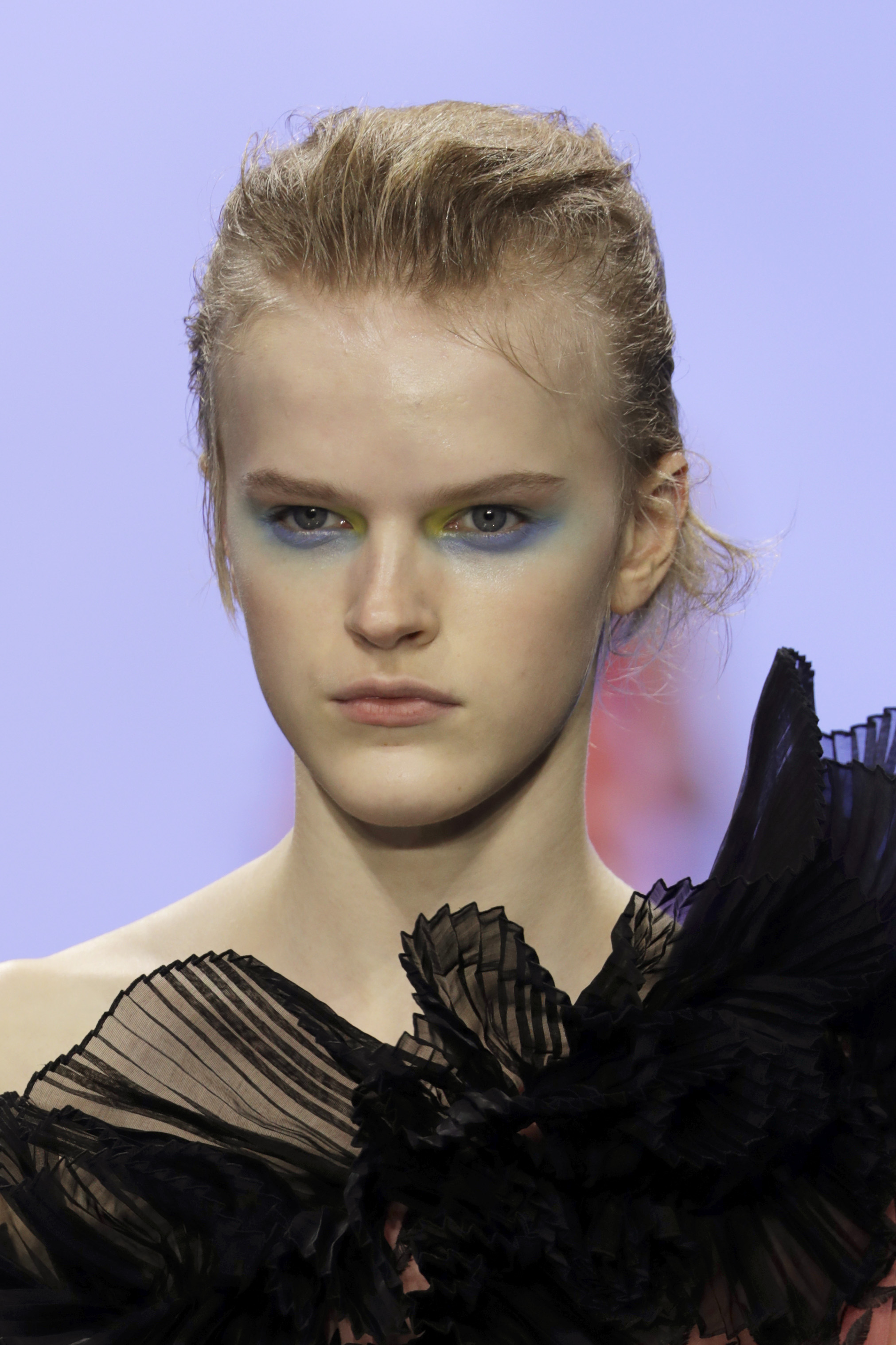 All the standout beauty moments from Fashion Month SS22 (фото 6)