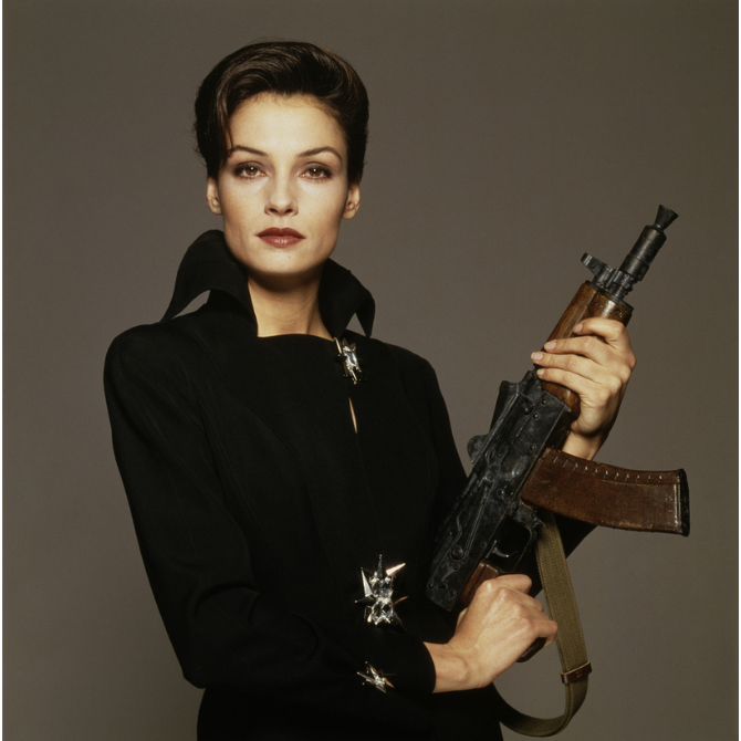 7 of the most iconic and kickass Bond girls of all time—do you agree? (фото 3)