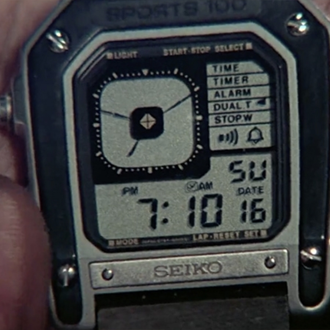 007 Diamonds To Die For: The most dazzling watches and jewellery seen in the Bond films (фото 4)
