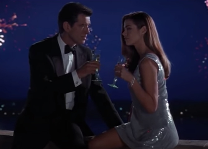 007 Diamonds To Die For: The most dazzling watches and jewellery seen in the Bond films (фото 14)