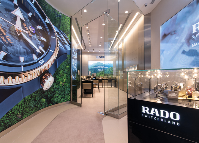 Rado reopens at Penang's Gurney Plaza with a new concept boutique (фото 2)