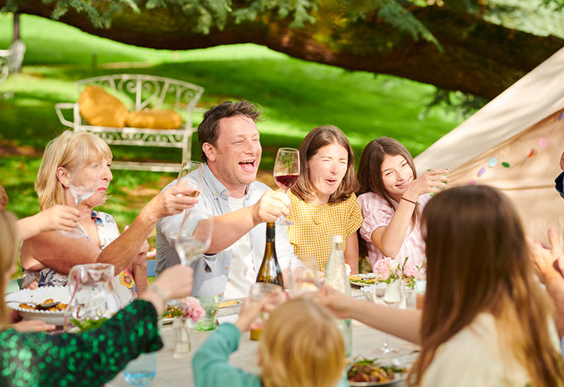 5 Easy recipes from ‘Jamie Oliver: Together’ for your next house party (фото 16)