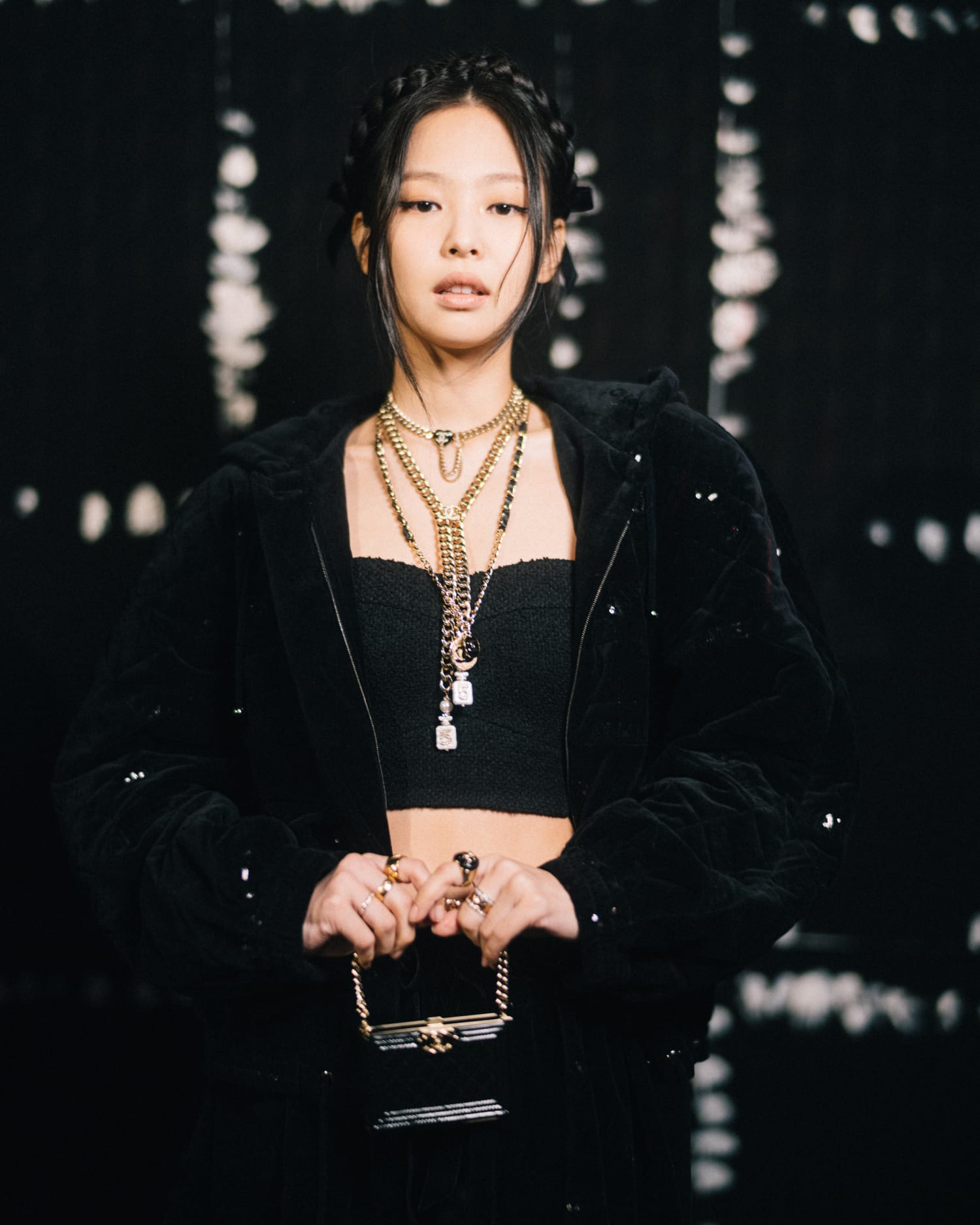 River Tweed: The Chanel AW22 collection pays tribute to the iconic House fabric (фото 6)
