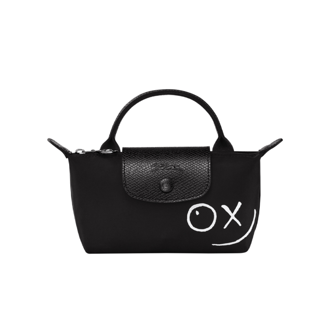New month, new bags: April '22 edition––from Dior, Saint Laurent, Loewe and more (фото 32)