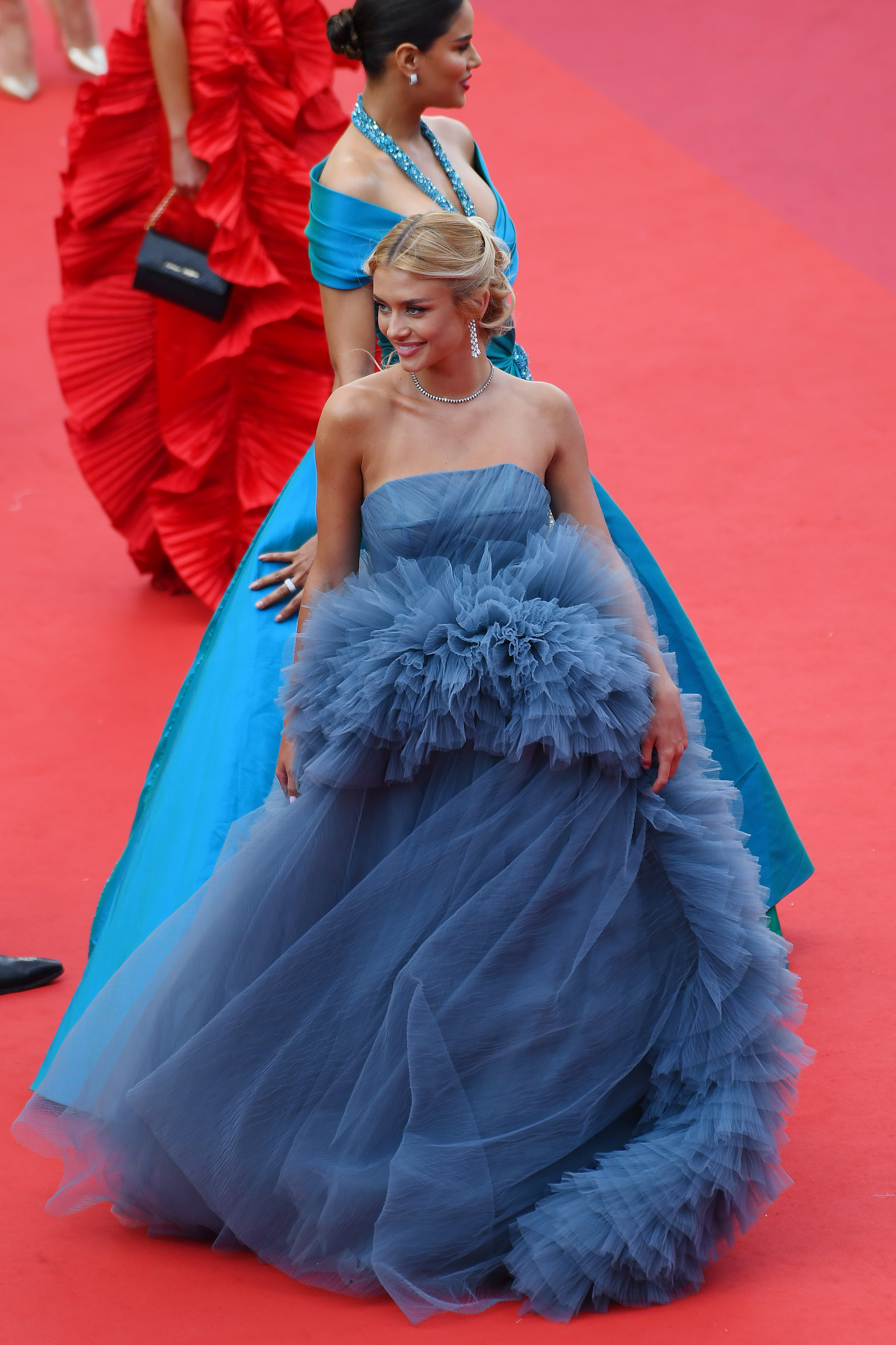 30 Best looks from the 75th Cannes Film Festival (фото 8)