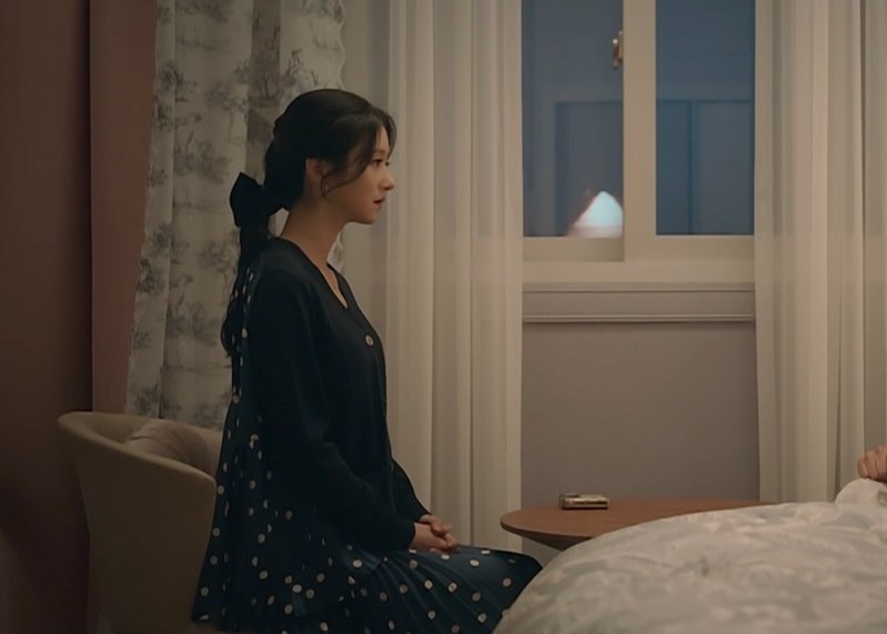 Style ID: All the luxury designer brands donned by Seo Ye-Ji in ‘Eve’ (фото 27)