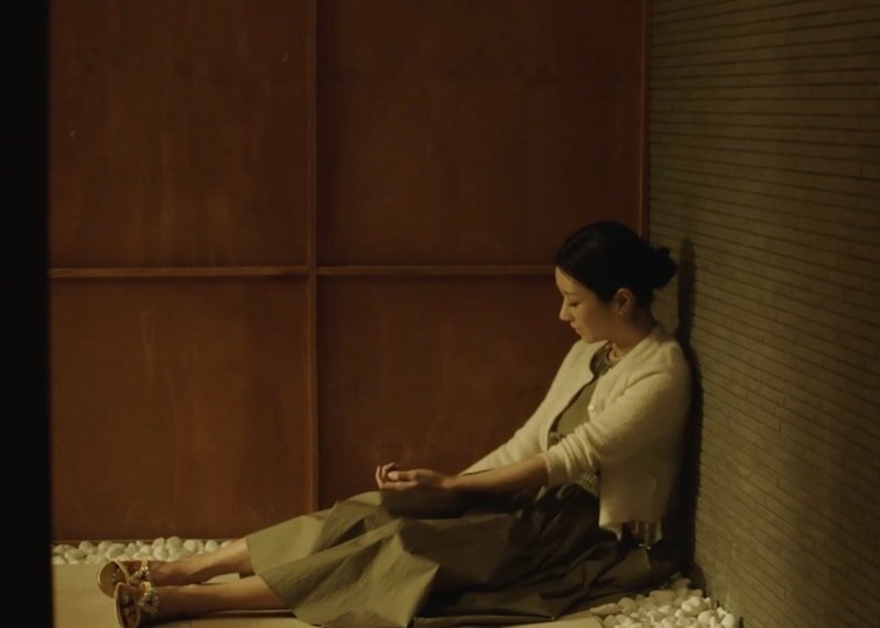 Style ID: All the luxury designer brands donned by Seo Ye-Ji in ‘Eve’ (фото 114)