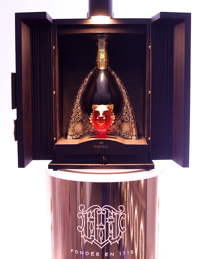 This ultra-rare Martell Dame-Jeanne 1968 vintage sold for almost RM500k in Malaysia (фото 7)