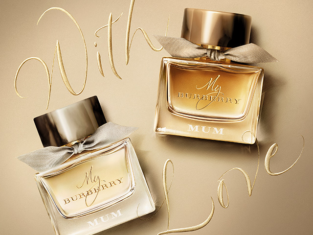 Burberry in Bloom: Sweet scents and flowers for mum this Mother's Day (фото 1)