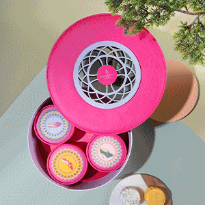 Mid-Autumn Festival 2022: Your ultimate guide to the prettiest mooncake boxes in KL Mid-Autumn Festival 2022: Your ultimate guide to the prettiest mooncake boxes in KL