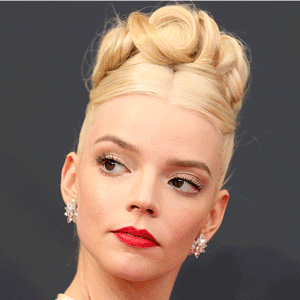 11 Beauty looks from the Emmy Awards red carpet that we cannot get over 11 Beauty looks from the Emmy Awards red carpet that we cannot get over