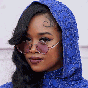 Oscars 2021: The best beauty moments from the red carpet Oscars 2021: The best beauty moments from the red carpet