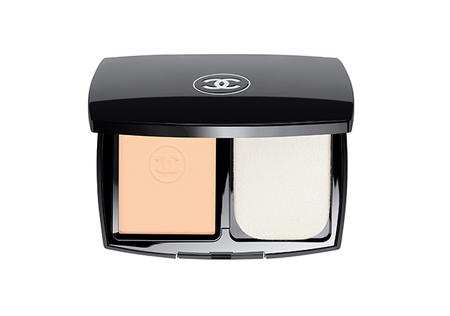 Chanel Le Teint Ultra Tenue: The perfect to-go foundation for touch-ups (фото 1)