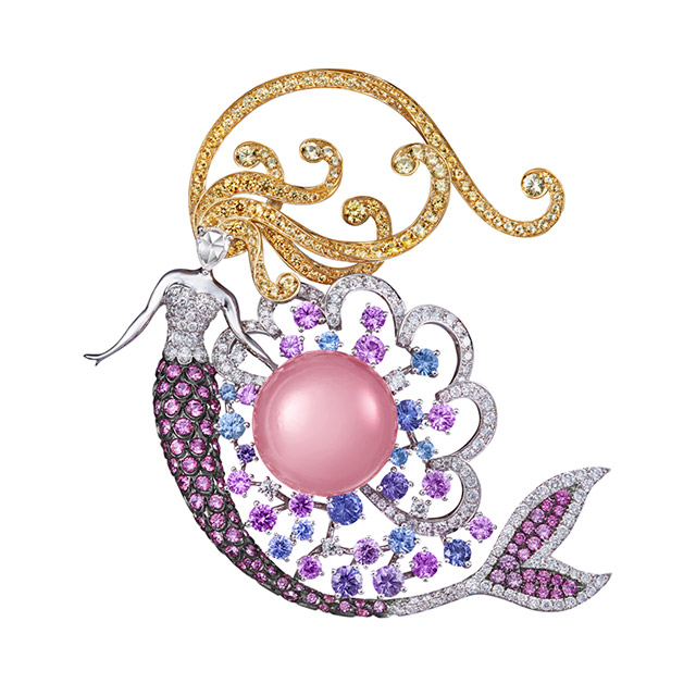 'The Guardians of Treasures Mermaid' pendant