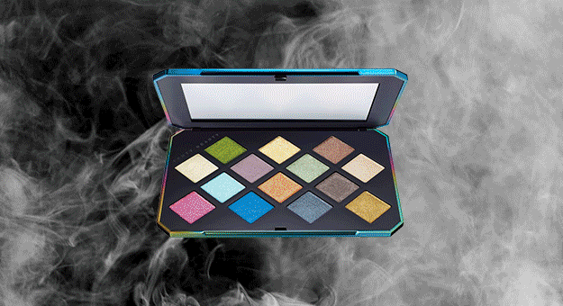 3 New eyeshadow palettes to experiment for your Halloween beauty look 3 New eyeshadow palettes to experiment for your Halloween beauty look