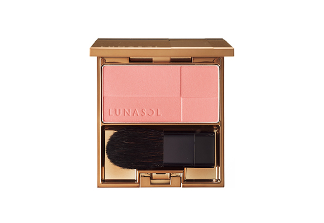 Bring on the colours of the sky to your makeup routine with Lunasol SS17 (фото 3)