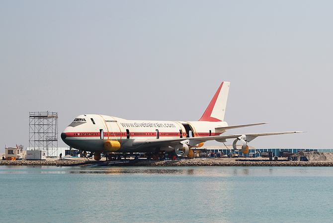 Bahrain dive site with Boeing