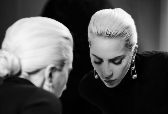 Tiffany & Co. goes Gaga in latest campaign (фото 1)