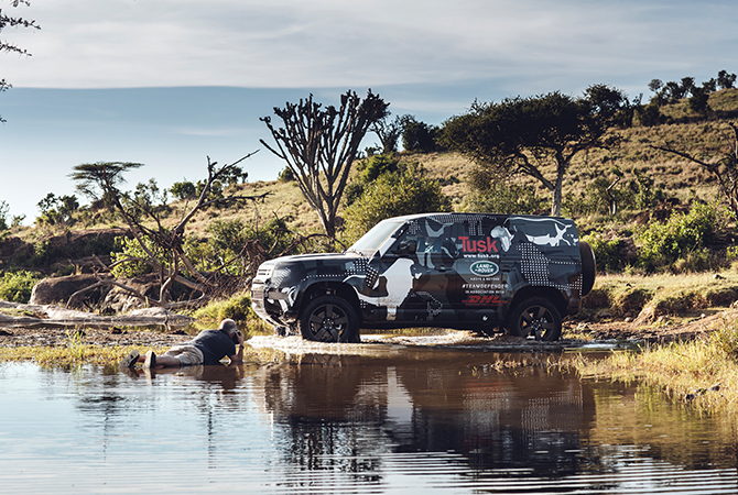 land rover david yarrow lion tusk campaign