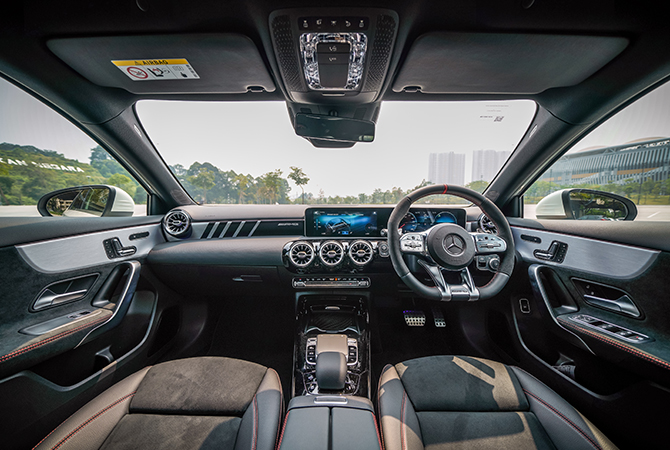 Mercedes AMG A 35 4MATIC Sedan interior