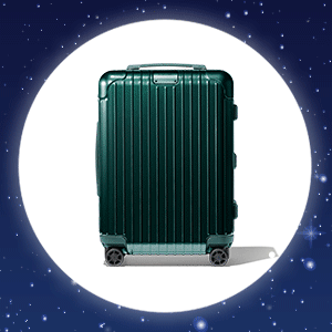 Rimowa just released their newest colour for Holiday 2018 and it’s perfect for your Christmas vacation