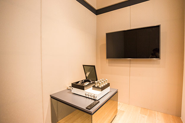 Now open: Sennheiser’s all-new flagship store in KLCC (фото 1)