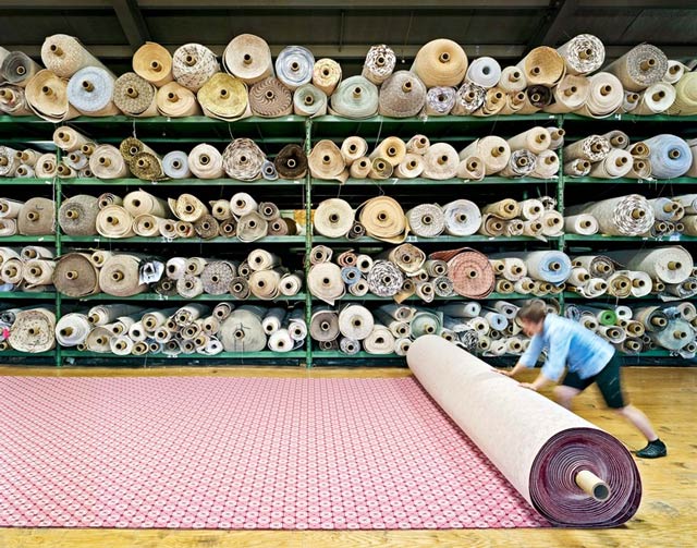 This photographer captures the beauty of textile creation (фото 6)