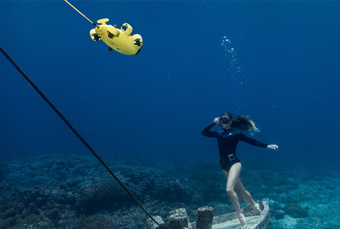 6 Innovative underwater tech gadgets for your next island/beach adventure (фото 4)