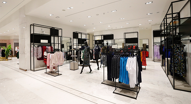 7 Reasons to visit the new Robinsons flagship store at Shoppes, Four Seasons Place