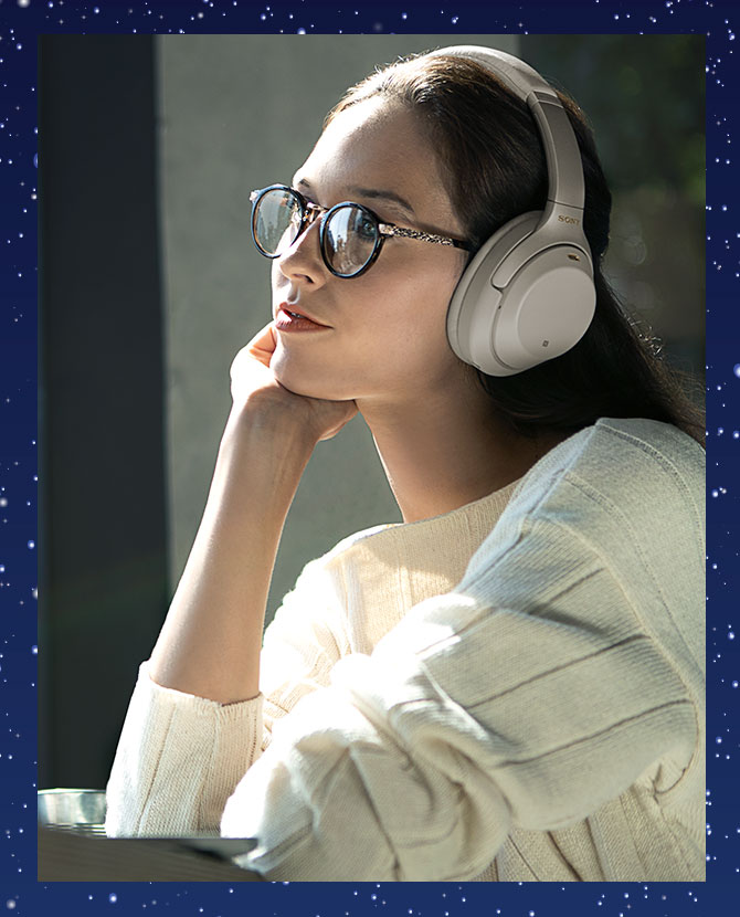 This pair of headphones makes a great gift for travellers