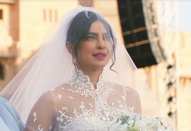 How to get Priyanka Chopra’s stunning wedding makeup look