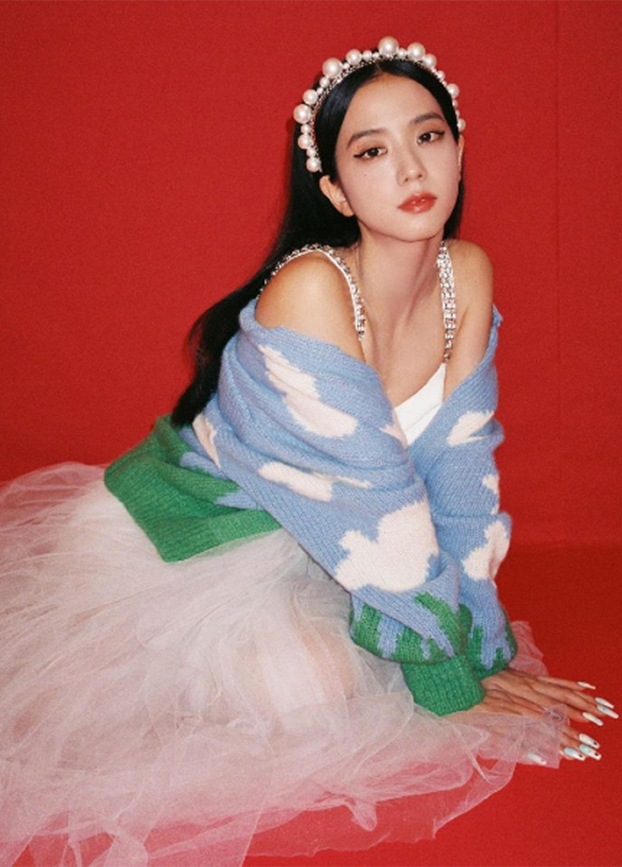 How to get Jisoo’s off-duty look in your wardrobe