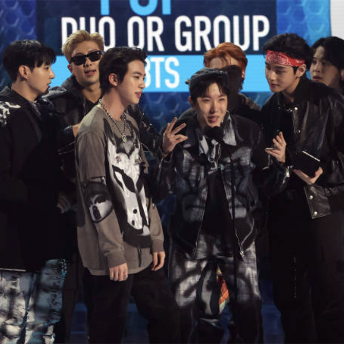 American Music Awards 2021: Best red carpet style, from BTS to Olivia Rodrigo