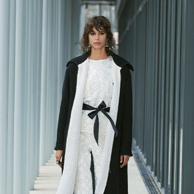 LOOKBOOK: Chanel Métiers d’Art 2021/22 show