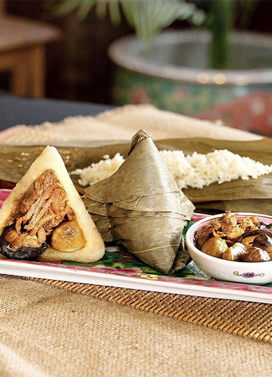 Indulge in the perfect teatime with these Singaporean delicacies
