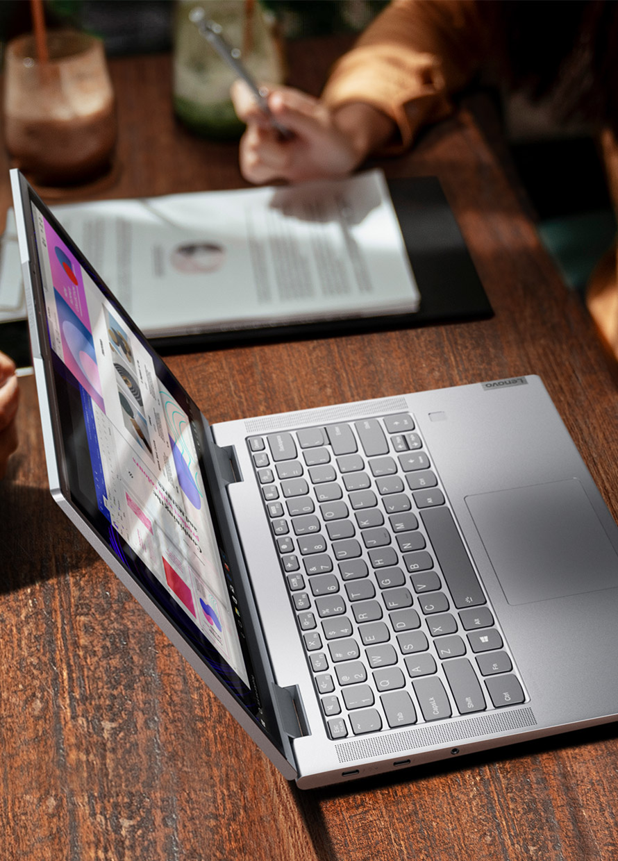 Lenovo Yoga 7i (2022) Review: The pros and cons of this stylish 2-in-1 laptop
