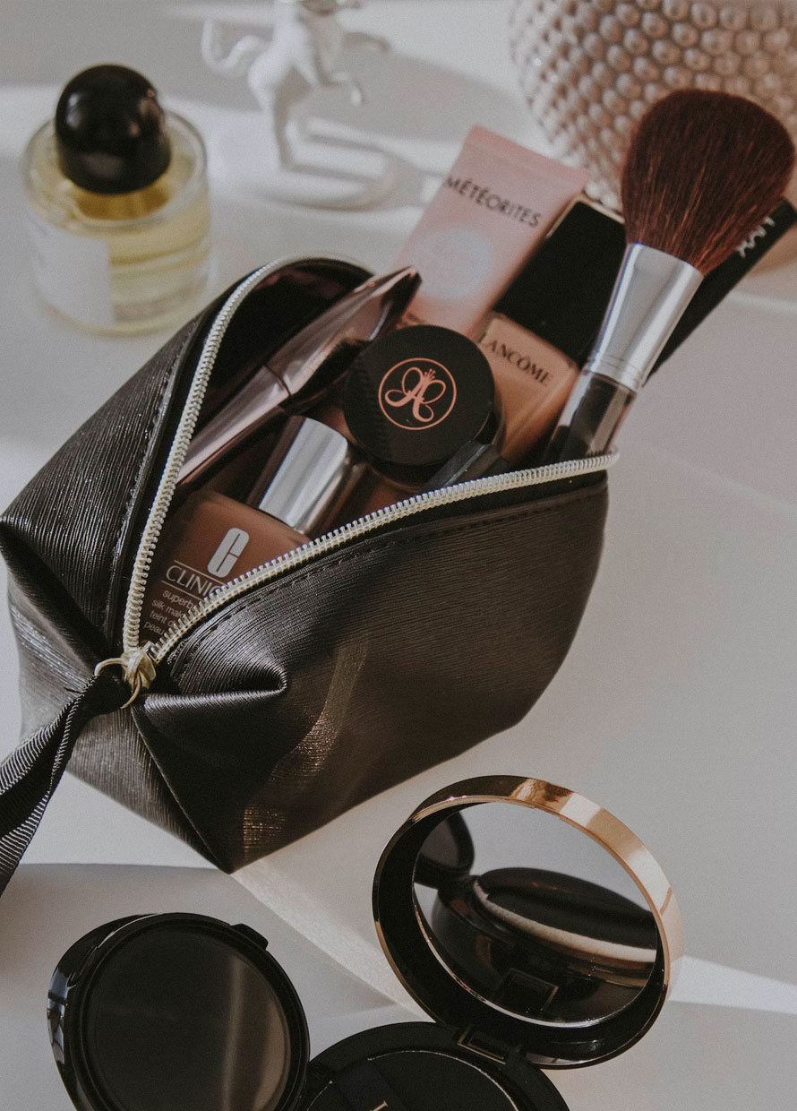 11 Best beauty travel kits to take on your year-end vacations