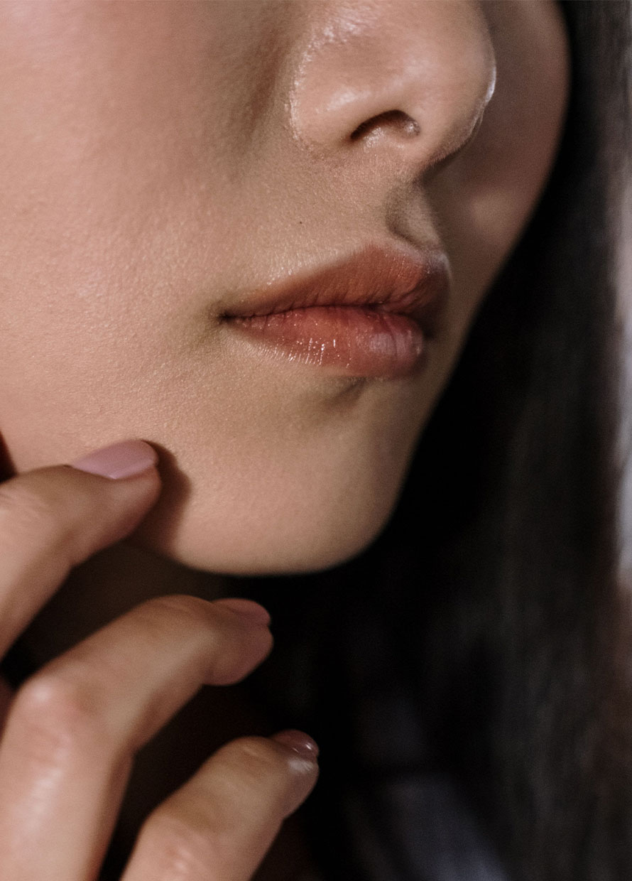 Are Your Lips Sunburned? Here Are The Telltale Signs (And What You Can Do About It)