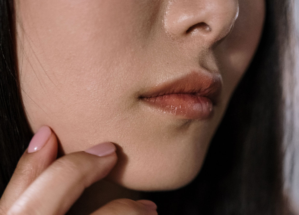 Are Your Lips Sunburned? Here Are The Telltale Signs (And What You Can Do About It)