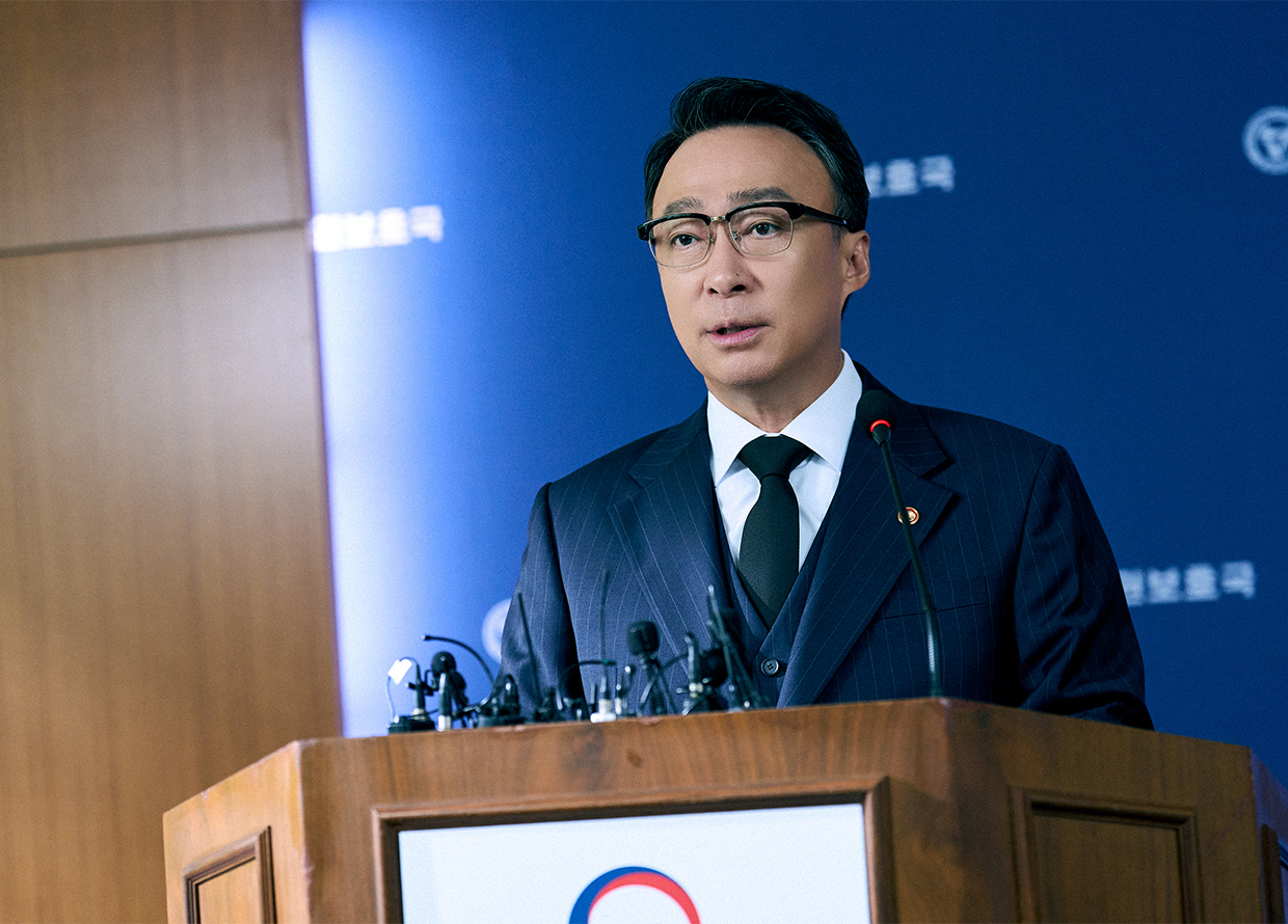 buro malaysia teach you a lesson netflix kdrama interview lee sung min