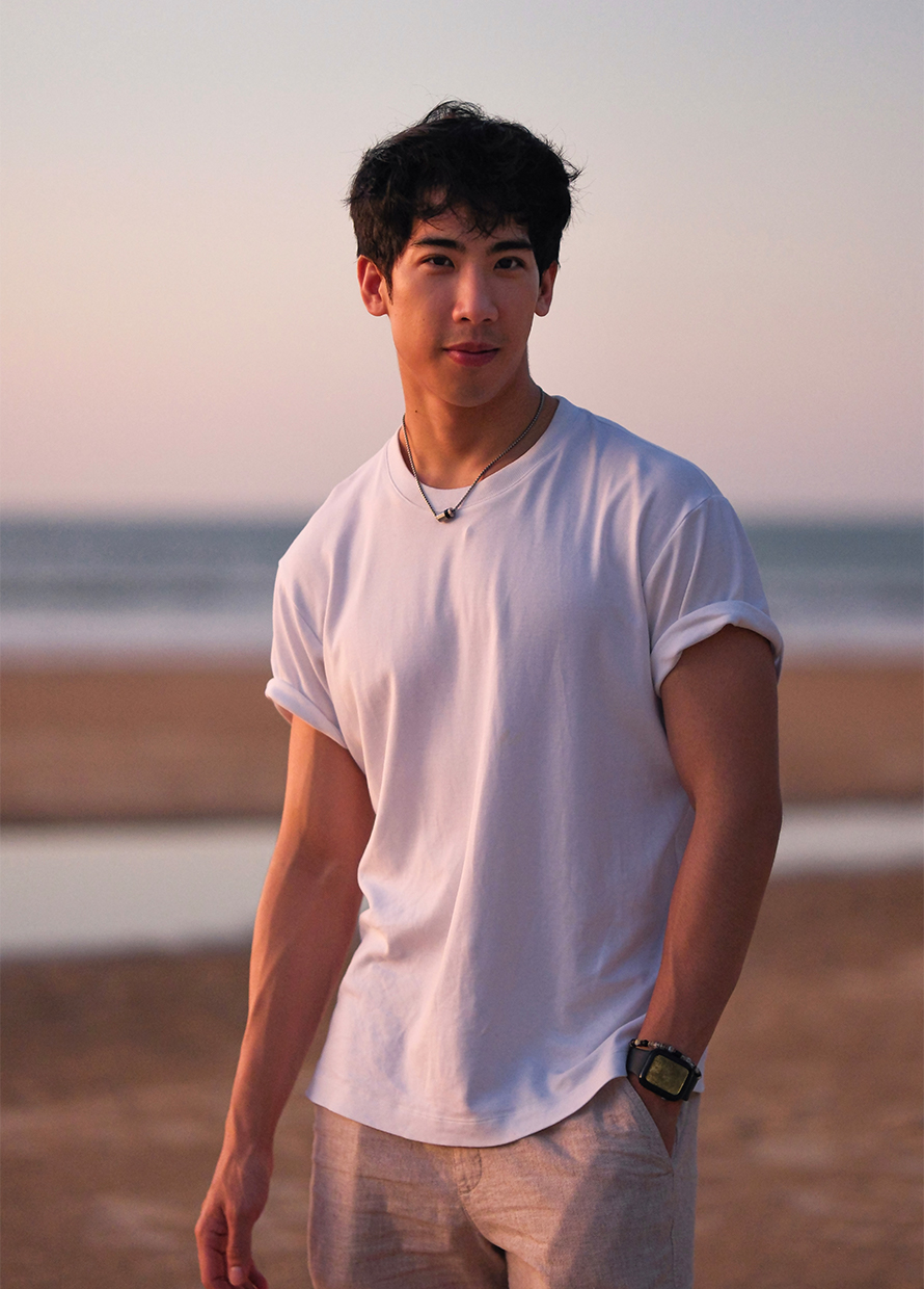 buro malaysia yong zheng xi actor malaysian bridgerton netflix