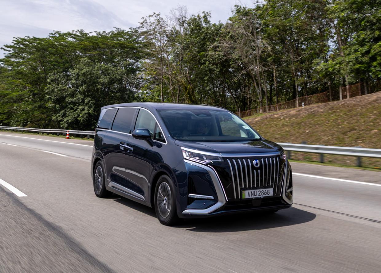 An Anxious Driver’s Honest Review of the Denza D9