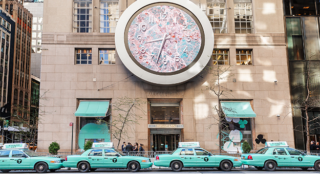 Tiffany & Co. paints New York City blue