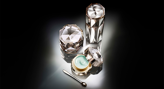 Experience the most luxurious anti-ageing skincare with Clé de Peau Beauté’s three-part care system